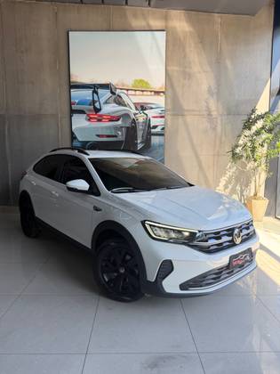 VOLKSWAGEN NIVUS 1.0 200 TSI TOTAL FLEX COMFORTLINE AUTOMÁTICO